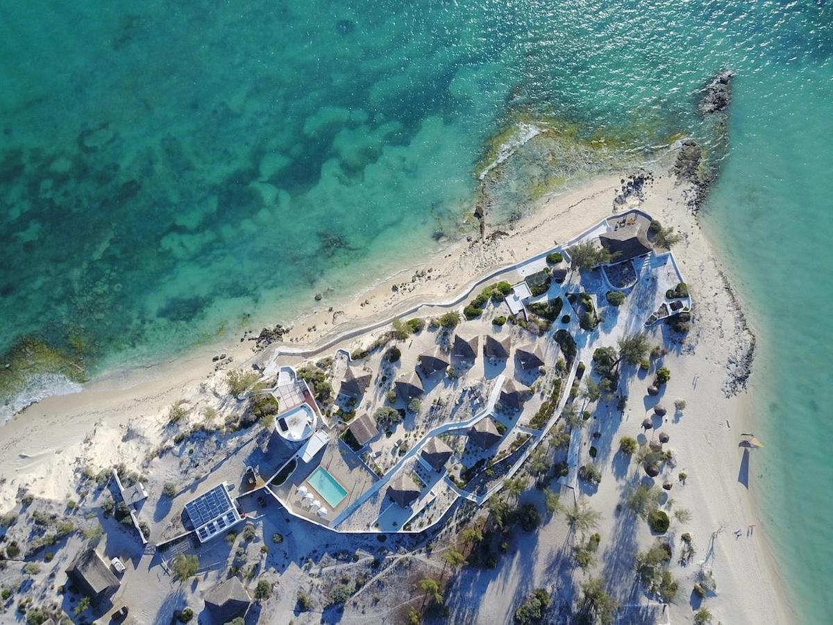 Salary Bay Tsifota Exterior foto