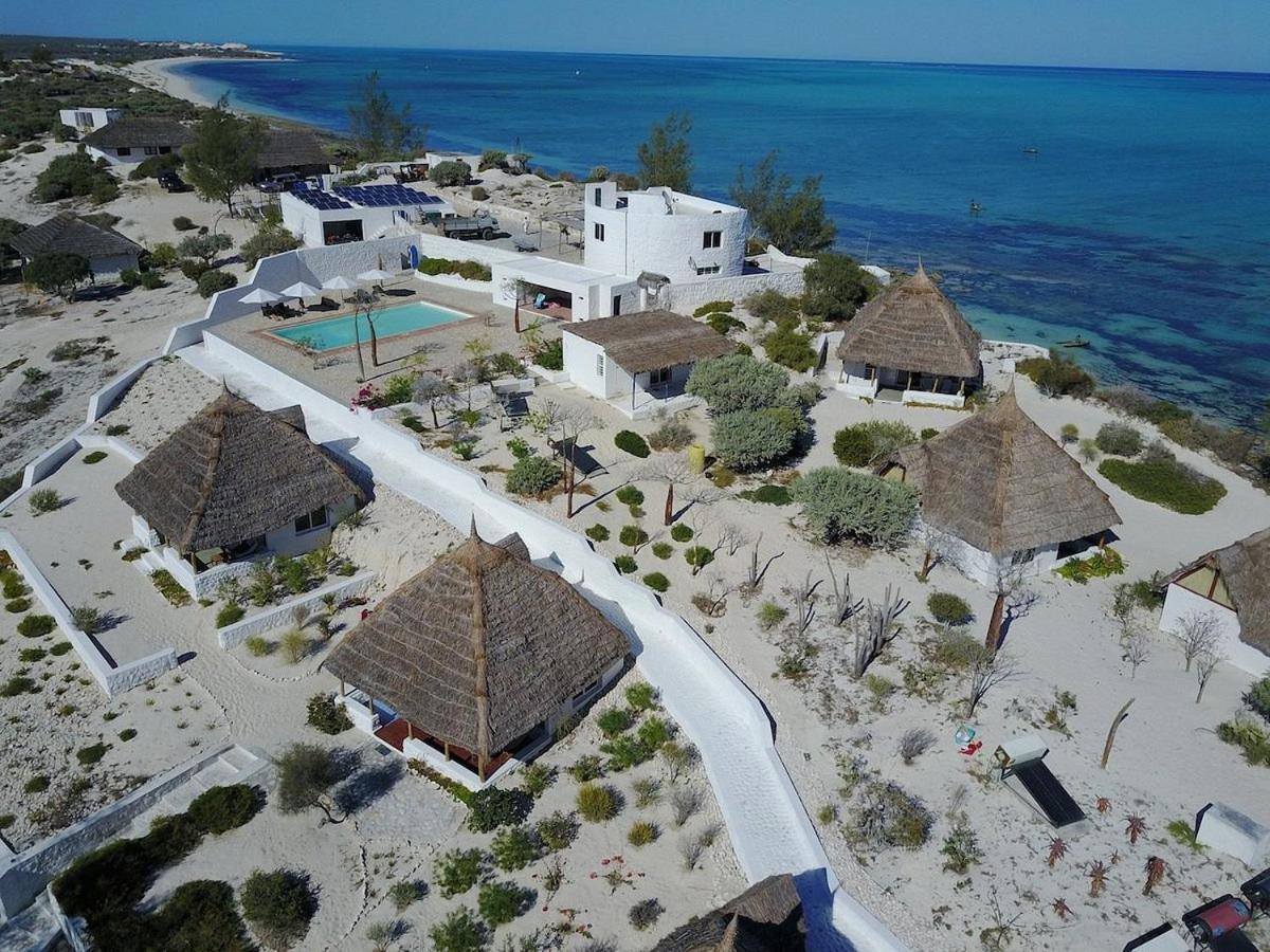 Salary Bay Tsifota Exterior foto