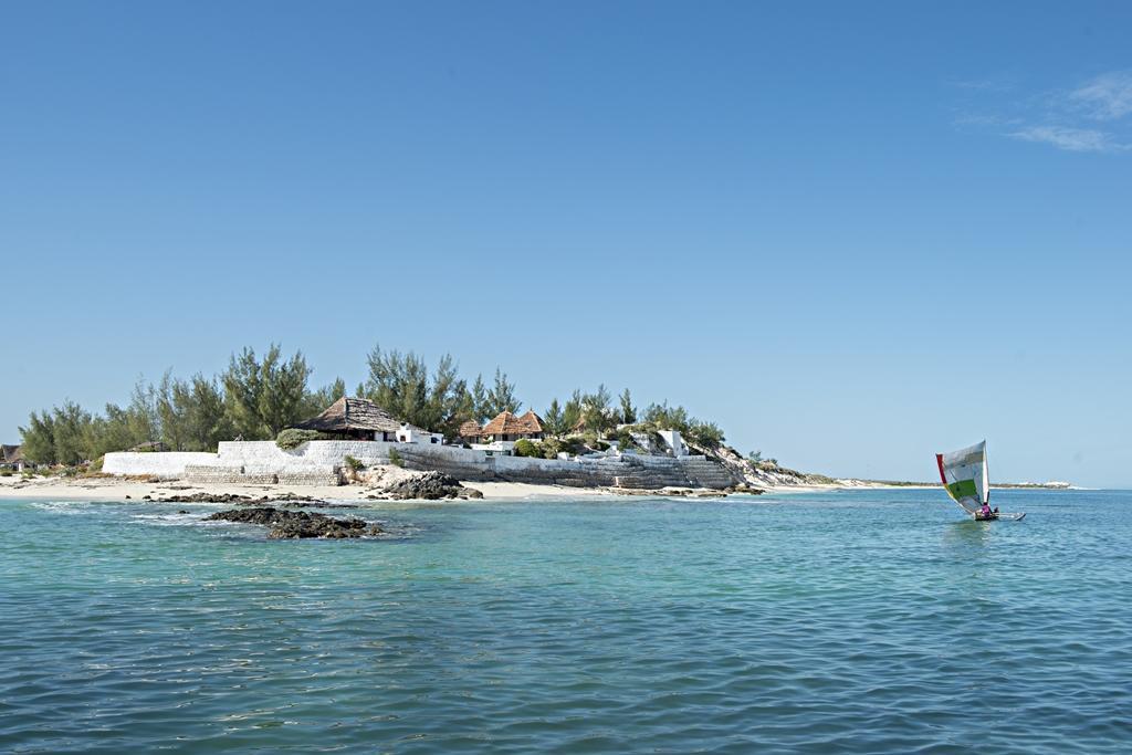 Salary Bay Tsifota Exterior foto