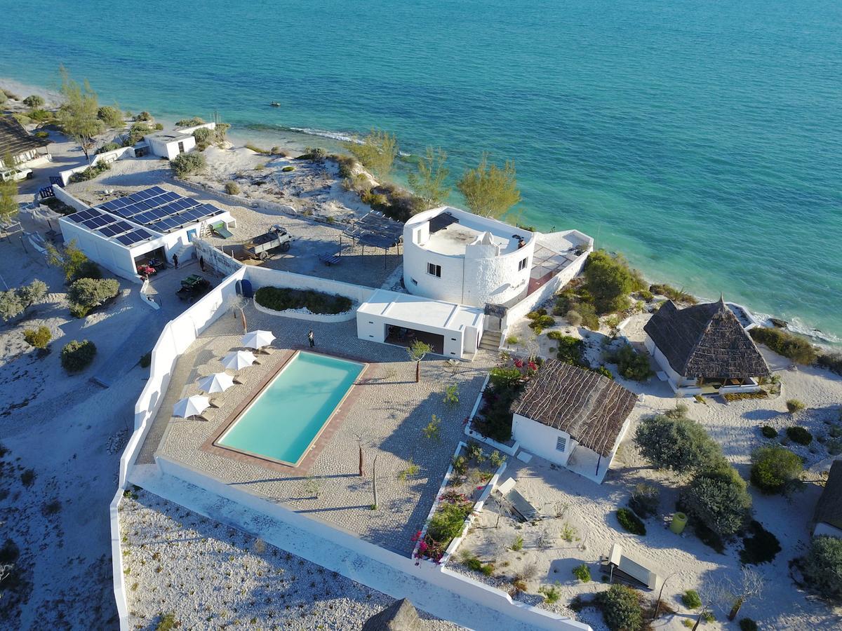 Salary Bay Tsifota Exterior foto
